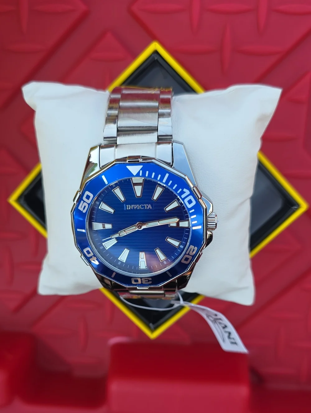 412.  Invicta Diver Meridian Men's Watch - 46mm. Steel (69243)
